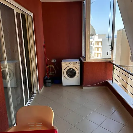 Apartman Family 12 *